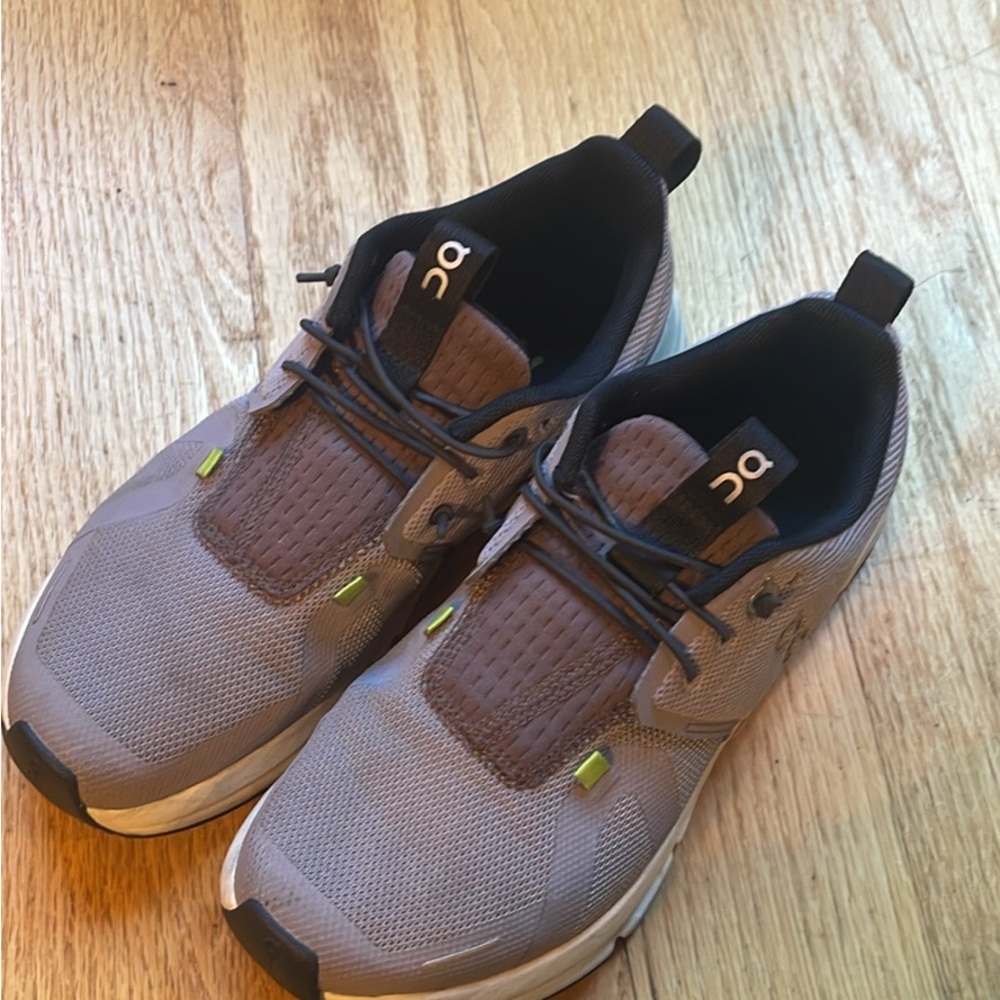 On Running Girl Youth Purple Athletic Shoes, Youth Size 3.5